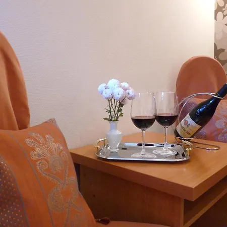 Economy In Eney Hotel