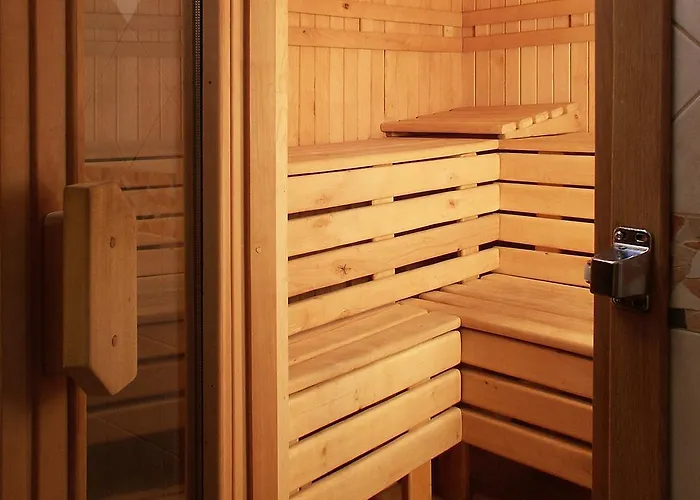 Economy In Eney לבוב