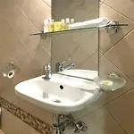 Hotel Economy In Eney Lwów