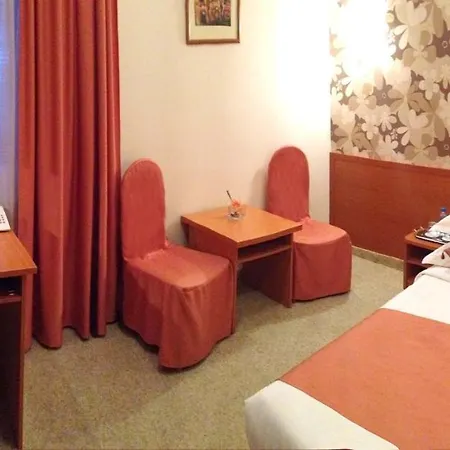 Economy In Eney Hotel *