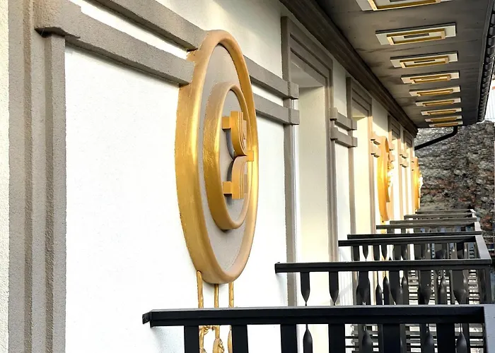 Economy In Eney Hotel *