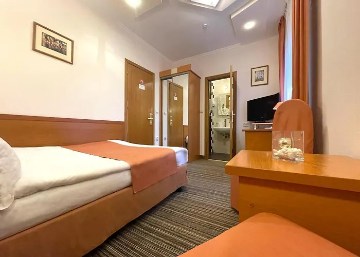 Economy In Eney Hotel